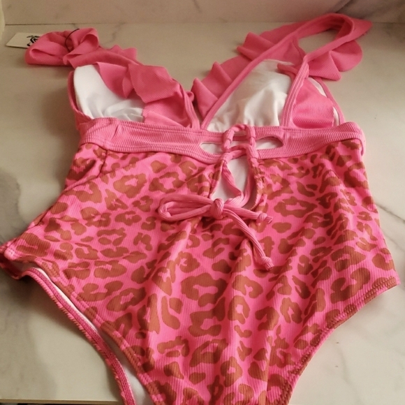 SPORLIKE Ruffle High Waist Swimsuit in Hot Pink with an Animal Print Size M - Picture 4 of 10